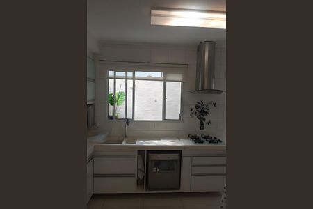 Casa à venda com 120m², 2 quartos e 2 vagas