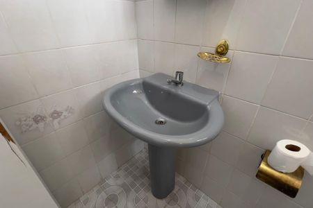 Casa à venda com 420m², 6 quartos e 4 vagas Casa à venda com 420m², 6 quartos e 4 vagasBanheiro da Suíte 4