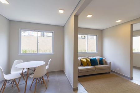 Apartamento à venda com 32m², 2 quartos e sem vaga Apartamento à venda com 32m², 2 quartos e sem vagaÁrea comum - Salão de festas