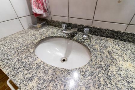 Casa de condomínio à venda com 190m², 3 quartos e 2 vagasLavabo