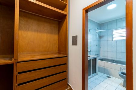 Casa de condomínio à venda com 190m², 3 quartos e 2 vagasSuíte - Closet