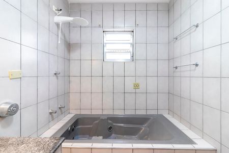 Casa de condomínio à venda com 190m², 3 quartos e 2 vagasBanheiro da Suíte