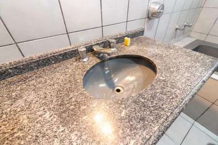 Casa de condomínio à venda com 190m², 3 quartos e 2 vagasBanheiro da Suíte