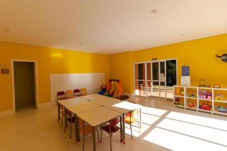 Apartamento à venda com 111m², 3 quartos e 2 vagas Apartamento à venda com 111m², 3 quartos e 2 vagasÁrea comum - Brinquedoteca
