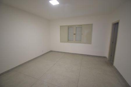 Casa à venda com 640m², 3 quartos e sem vagaSuíte