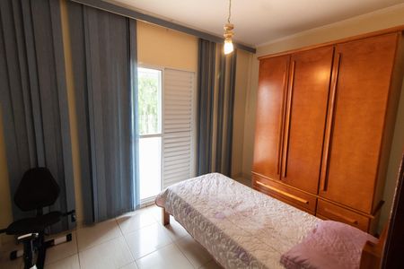 Casa à venda com 200m², 3 quartos e 4 vagas Casa à venda com 200m², 3 quartos e 4 vagasQuarto 1