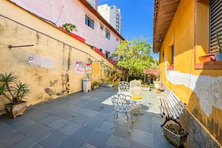 Casa à venda com 256m², 3 quartos e sem vaga Casa à venda com 256m², 3 quartos e sem vagaÁrea Externa