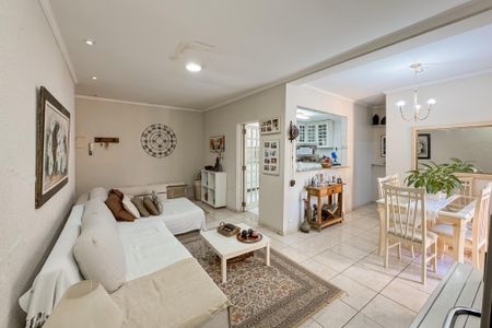 Casa à venda com 256m², 3 quartos e sem vagaSala