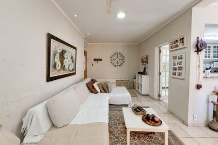 Casa à venda com 256m², 3 quartos e sem vagaSala