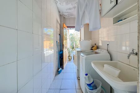 Casa à venda com 256m², 3 quartos e sem vaga Casa à venda com 256m², 3 quartos e sem vagaÁrea de Serviço