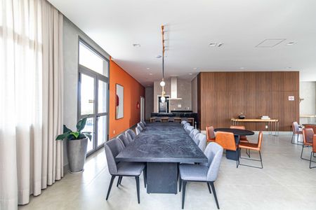 Apartamento para alugar com 73m², 2 quartos e 1 vaga Apartamento para alugar com 73m², 2 quartos e 1 vagaÁrea comum - Salão de festas