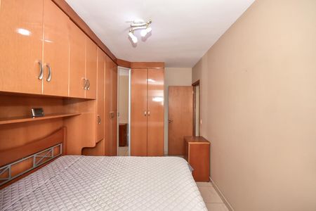 Apartamento à venda com 80m², 2 quartos e 1 vagaQuarto 2