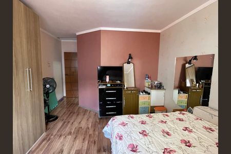 Casa à venda com 250m², 3 quartos e 4 vagas Casa à venda com 250m², 3 quartos e 4 vagasQuarto