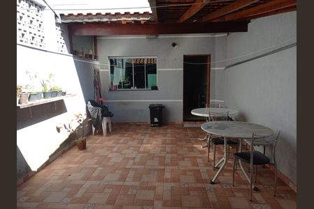 Casa à venda com 250m², 3 quartos e 4 vagas