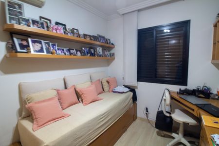 Apartamento para alugar com 120m², 3 quartos e 4 vagas Apartamento para alugar com 120m², 3 quartos e 4 vagasQuarto 1