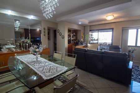 Apartamento para alugar com 120m², 3 quartos e 4 vagas Apartamento para alugar com 120m², 3 quartos e 4 vagasSala de Jantar