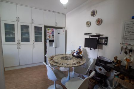 Apartamento para alugar com 120m², 3 quartos e 4 vagas Apartamento para alugar com 120m², 3 quartos e 4 vagasCopa