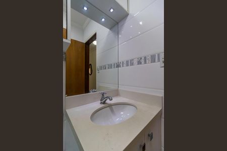 Casa à venda com 150m², 2 quartos e 2 vagas Casa à venda com 150m², 2 quartos e 2 vagasBanheiro Social