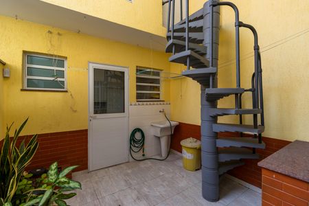 Casa à venda com 150m², 2 quartos e 2 vagas Casa à venda com 150m², 2 quartos e 2 vagasÁrea Externa