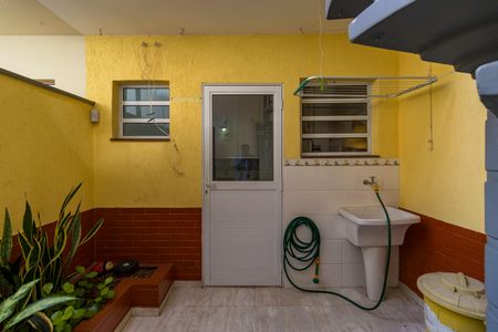 Casa à venda com 150m², 2 quartos e 2 vagas Casa à venda com 150m², 2 quartos e 2 vagasÁrea Externa