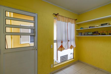 Casa à venda com 150m², 2 quartos e 2 vagas Casa à venda com 150m², 2 quartos e 2 vagasQuarto de Serviço