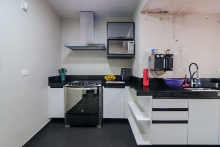 Casa à venda com 258m², 3 quartos e 6 vagas Casa à venda com 258m², 3 quartos e 6 vagasCozinha