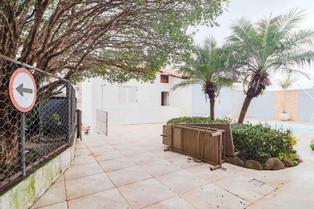 Casa à venda com 258m², 3 quartos e 6 vagas Casa à venda com 258m², 3 quartos e 6 vagasPiscina e Churrasqueira