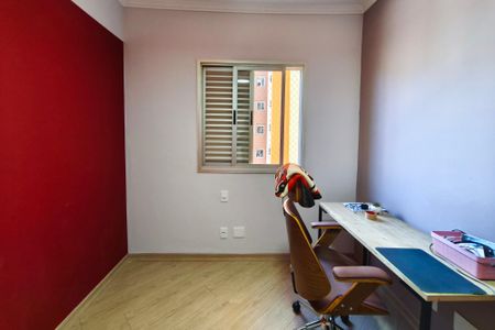 Apartamento à venda com 92m², 3 quartos e 3 vagasQuarto 2