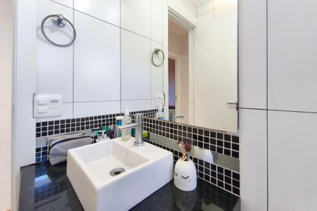 Apartamento à venda com 92m², 3 quartos e 3 vagasBanheiro Social