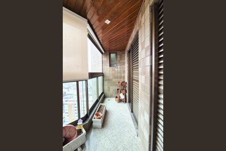 Apartamento para alugar com 440m², 4 quartos e 5 vagas Apartamento para alugar com 440m², 4 quartos e 5 vagasVaranda sala de jantar