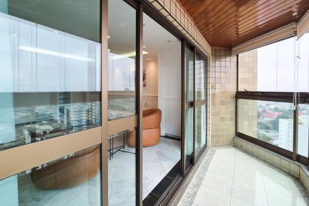 Apartamento para alugar com 440m², 4 quartos e 5 vagas Apartamento para alugar com 440m², 4 quartos e 5 vagasVaranda da Sala