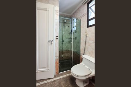 Apartamento para alugar com 440m², 4 quartos e 5 vagas Apartamento para alugar com 440m², 4 quartos e 5 vagasBanheiro da Suíte 2