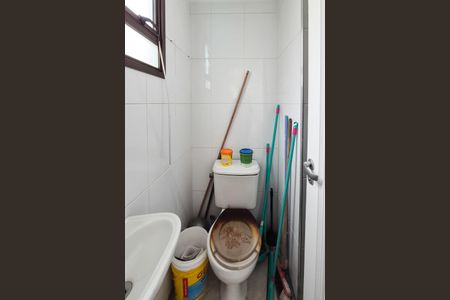 Apartamento para alugar com 440m², 4 quartos e 5 vagas Apartamento para alugar com 440m², 4 quartos e 5 vagasBanheiro de Serviço