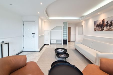 Apartamento para alugar com 440m², 4 quartos e 5 vagas Apartamento para alugar com 440m², 4 quartos e 5 vagasSala