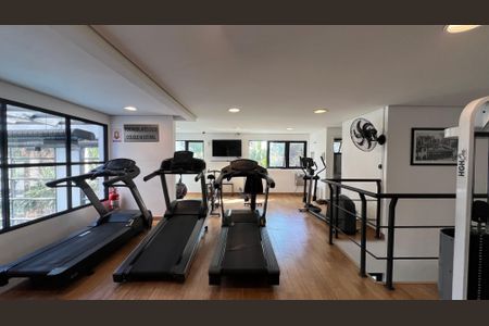 Apartamento à venda com 56m², 2 quartos e 1 vaga Apartamento à venda com 56m², 2 quartos e 1 vagaAcademia