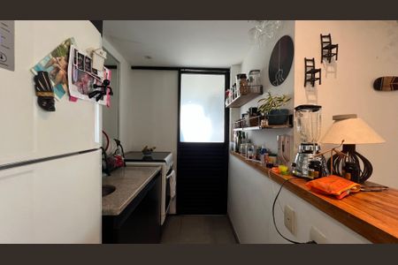 Apartamento à venda com 56m², 2 quartos e 1 vaga Apartamento à venda com 56m², 2 quartos e 1 vagaCozinha
