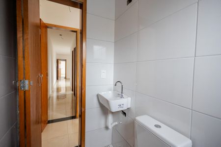 Apartamento à venda com 65m², 2 quartos e 1 vaga Apartamento à venda com 65m², 2 quartos e 1 vagaBanheiro da Suíte