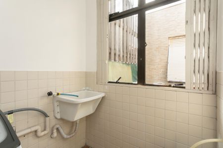 Apartamento à venda com 122m², 3 quartos e 2 vagas Apartamento à venda com 122m², 3 quartos e 2 vagasÁrea de Serviço