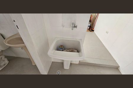 Casa à venda com 216m², 4 quartos e 1 vaga Casa à venda com 216m², 4 quartos e 1 vagaÁrea de Serviço