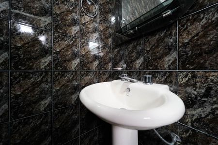 Casa à venda com 178m², 3 quartos e 2 vagasBanheiro da Suíte 1