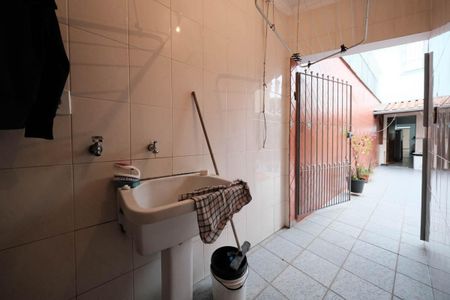 Casa à venda com 178m², 3 quartos e 2 vagasÁrea de Serviço