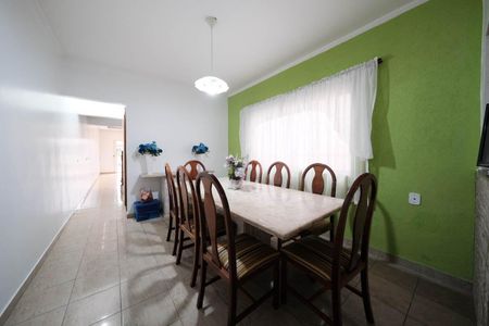 Casa à venda com 178m², 3 quartos e 2 vagasCopa