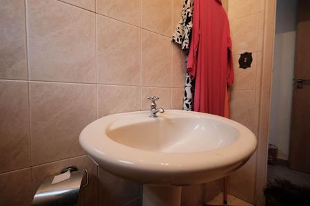 Casa à venda com 178m², 3 quartos e 2 vagasLavabo