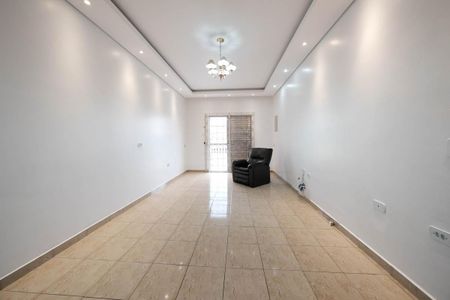 Casa à venda com 178m², 3 quartos e 2 vagasSala