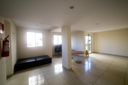 Apartamento para alugar com 80m², 2 quartos e 2 vagasÁrea comum - Salão de festas