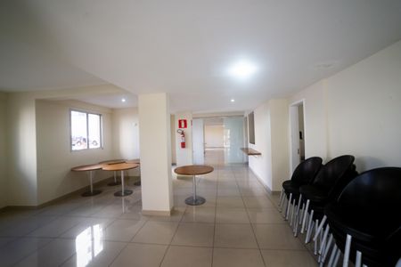 Apartamento para alugar com 80m², 2 quartos e 2 vagasÁrea comum - Salão de festas