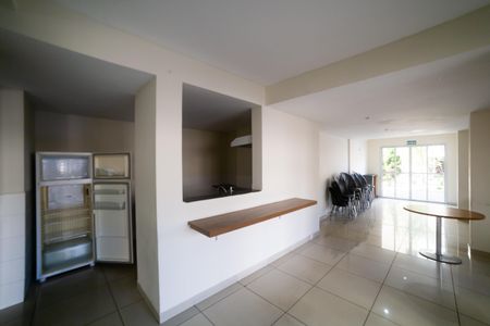 Apartamento para alugar com 80m², 2 quartos e 2 vagasÁrea comum - Salão de festas