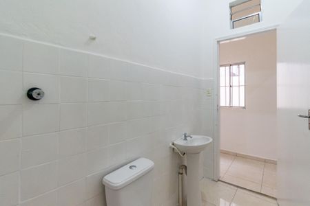 Casa à venda com 142m², 2 quartos e 1 vaga Casa à venda com 142m², 2 quartos e 1 vagaBanheiro de Serviço