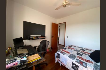 Apartamento à venda com 114m², 4 quartos e 2 vagasQuarto 4