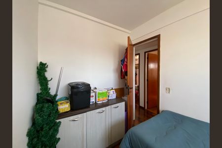 Apartamento à venda com 114m², 4 quartos e 2 vagasQuarto 2